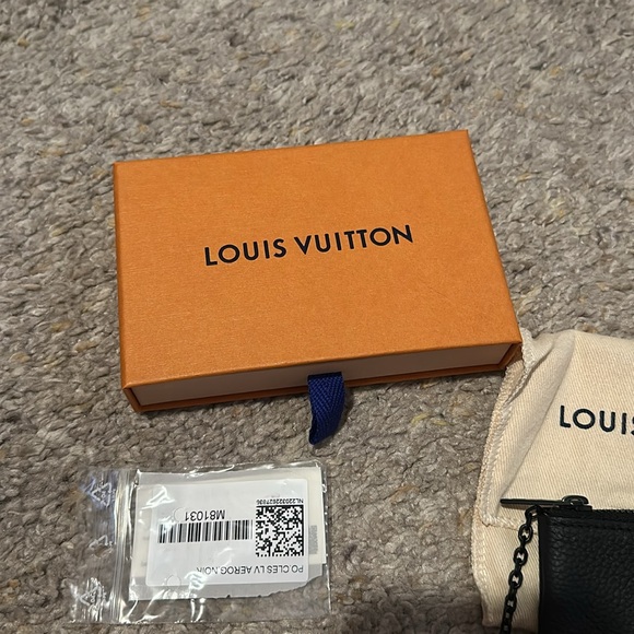 Authentic Black Limited Edition Louis Vuitton Key Pouch - Picture 2 of 3